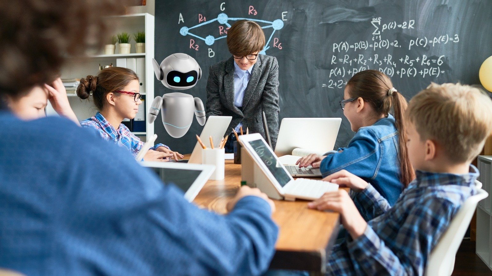 Artificial Intelligence in Education: Learning in 2025